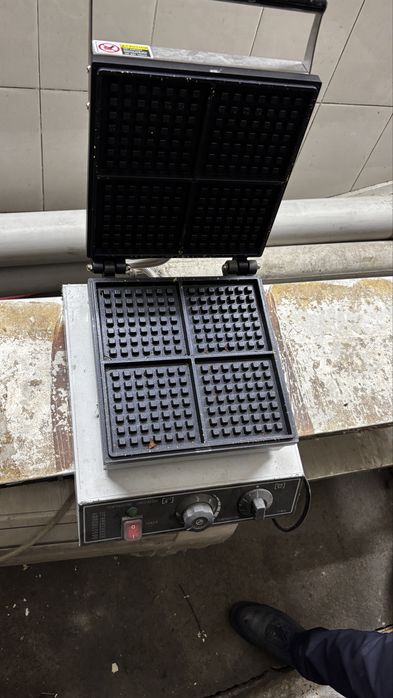 Продам вафельницу!