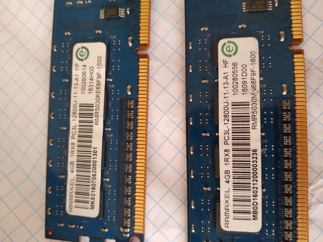 Оперативная память ОЗУ две плашки по 4гб DDR3