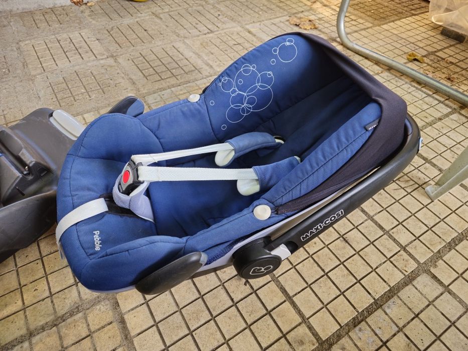 Стол за кола Maxi Cosi Pebble Plus +база Easy base 2