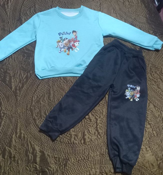 Продам детские костюмы