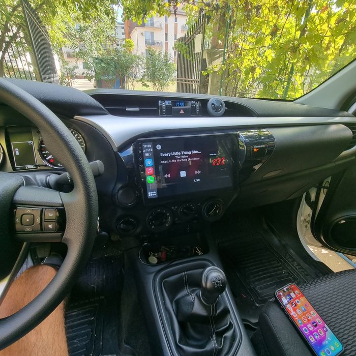 Navigatie android Toyota Hilux Waze YouTube Carplay
