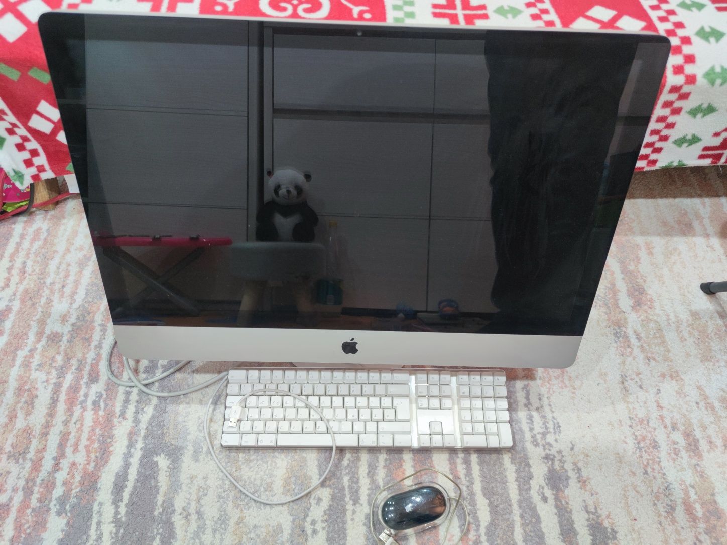 All-in-one iMac cu display de 28" MacOS