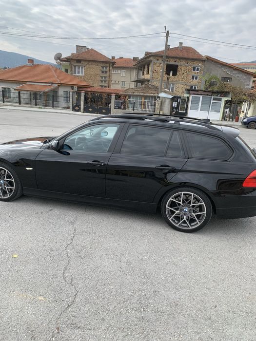 Продавам Bmw 335d.