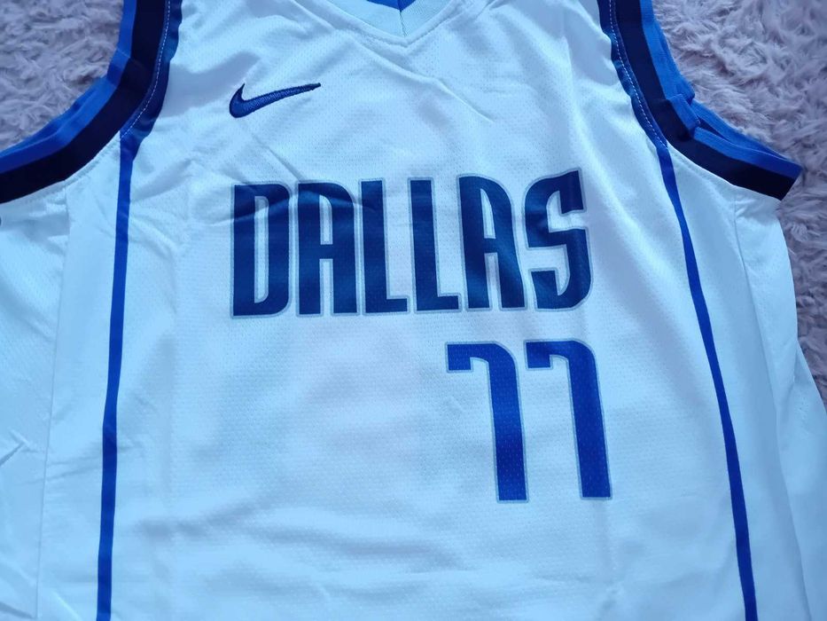 Чисто нов оригинален екип на Dallas Mavericks - Luka Doncic