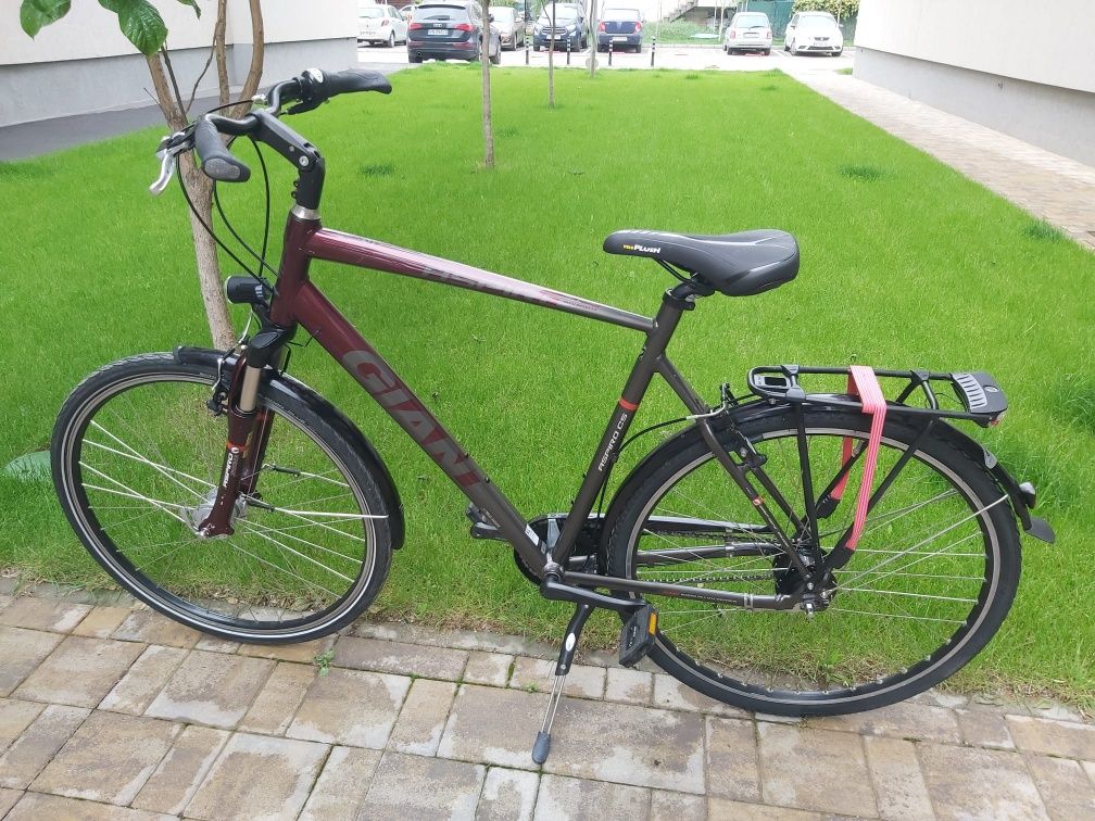 Bicicleta Treking  GIANT sau Trek roți 28