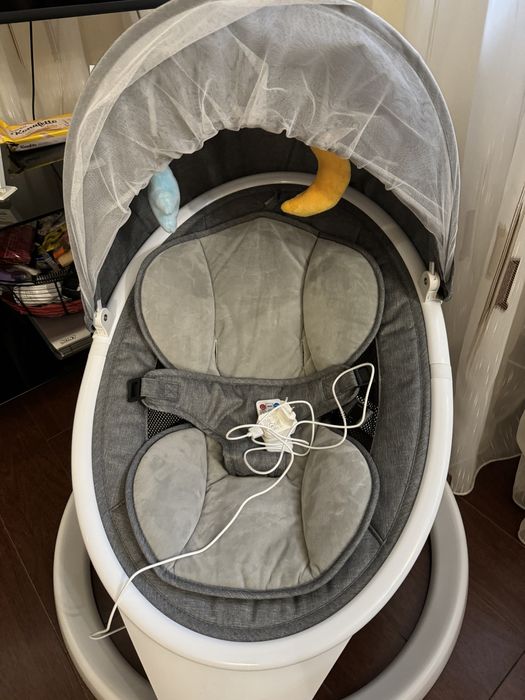 Leagan electric pentru bebelusi