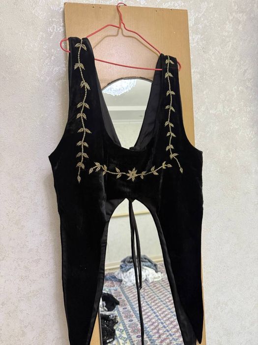 Пиджак , кажекей , көйлектер 10000 тг ден басталады