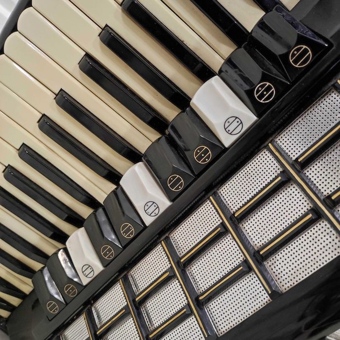 Acordeon BAILE 120basi