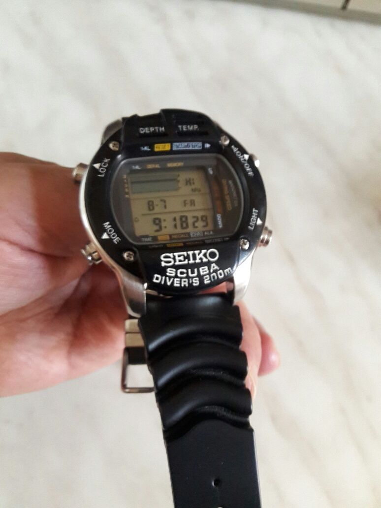 Seiko M796-5A00 - 200m Scuba Diver's – Legend – Rare