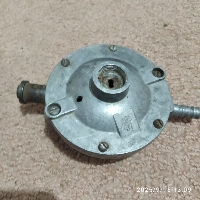 Редуктор на газбалон бытовой