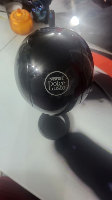 Expresor dolce gusto