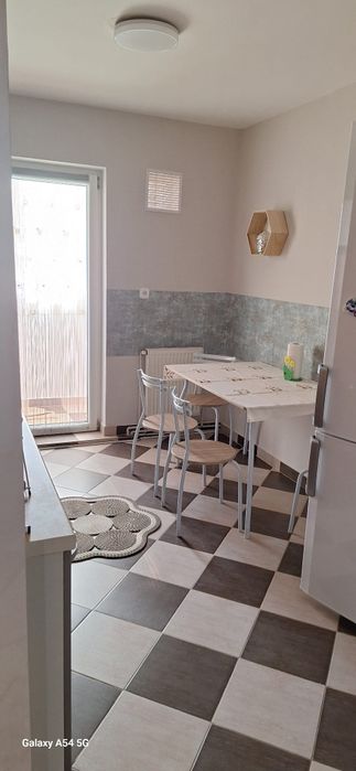 Închiriez apartament 2 camere decomandate zona Manastur pod Calvaria