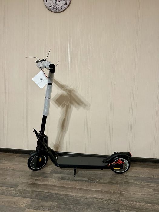 Електрическа тротинетка с максимална скорост 31 km/h