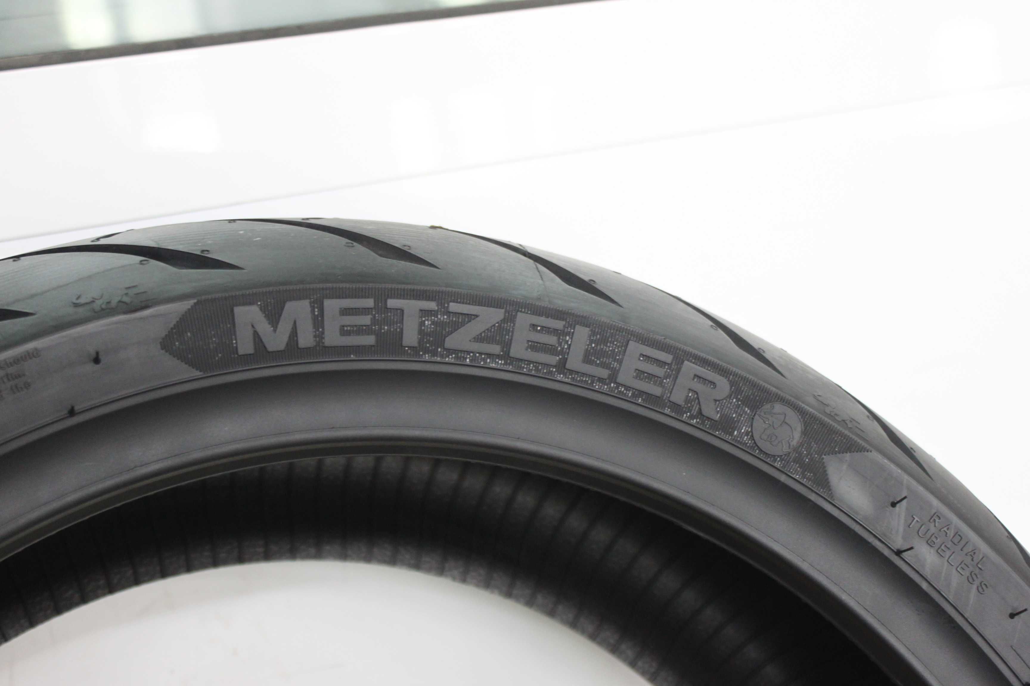 190/50-17 Metzeler Roadtec 01