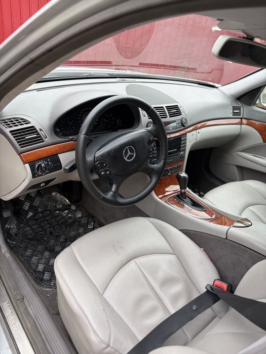 Dric Mercedes E280cdi SD Funerar 2008