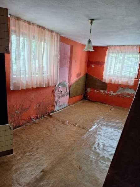 Продава се Етаж от къща в Царево - 367 кв.м за 137 €/кв.м - Снимка #2