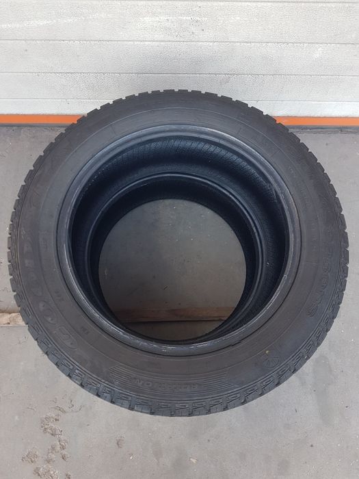 Всесезони гуми 2 броя GOODYEAR Vector4Seasons 195 60 R16 C дот 4418