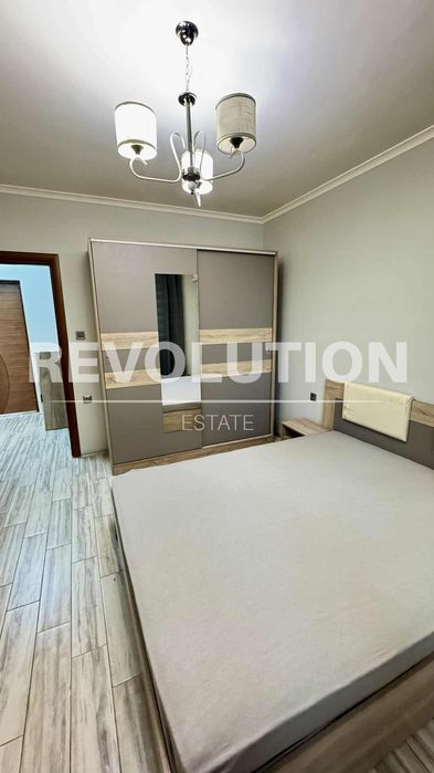 Дава се под наем Двустаен апартамент в Пловдив, Център - 72 кв.м за 460 € - Снимка #4