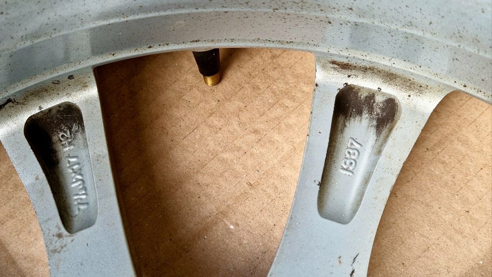 БМВ 17 5х120 лети джанти BMW F30 F20 F25 E90 E87 E46 E83 E84. X1 X3