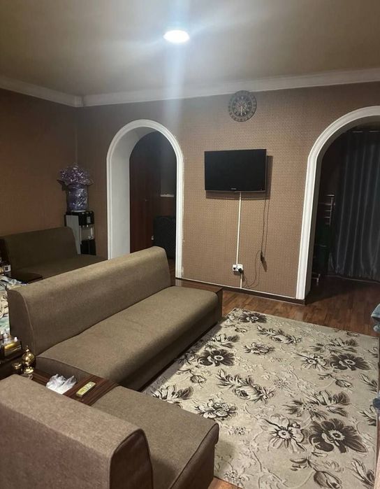 Срочно! Квартира на Новомосковская -Бредли 1/3/4 общ пл 42м