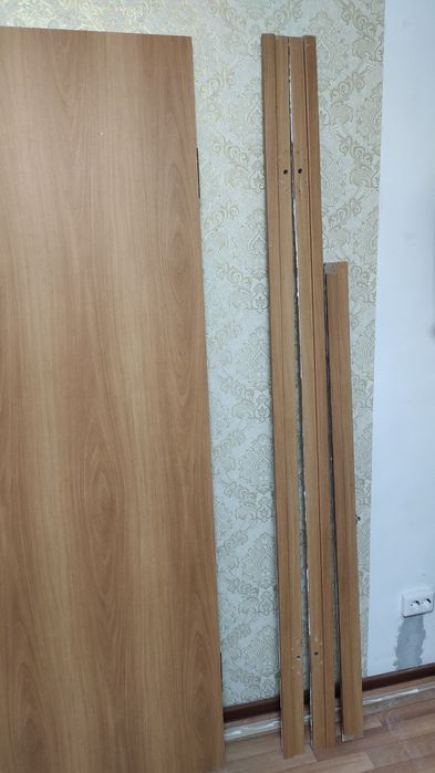 Продам  Двери  двух   створчетые