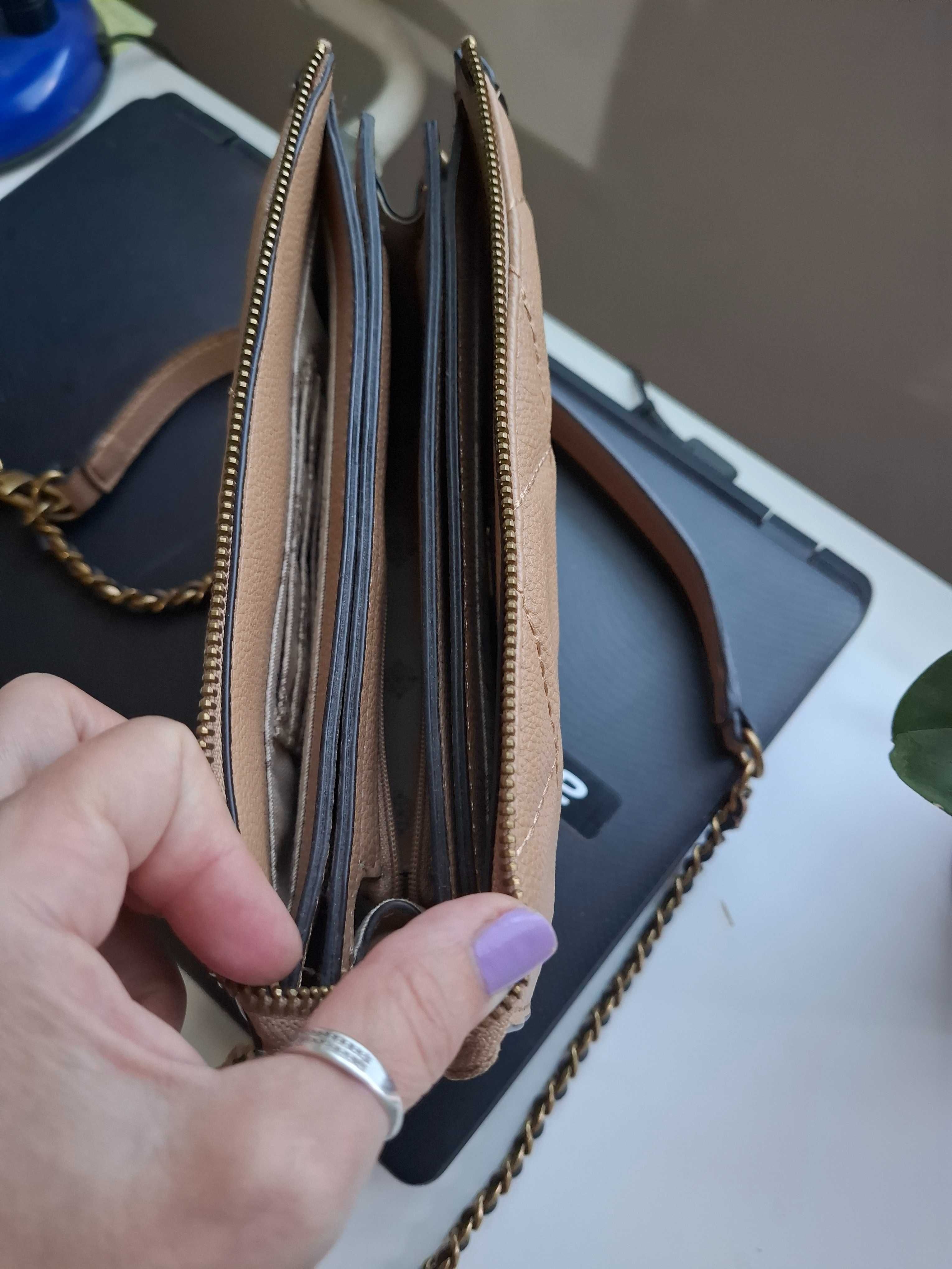 Нова чантичка на GUESS