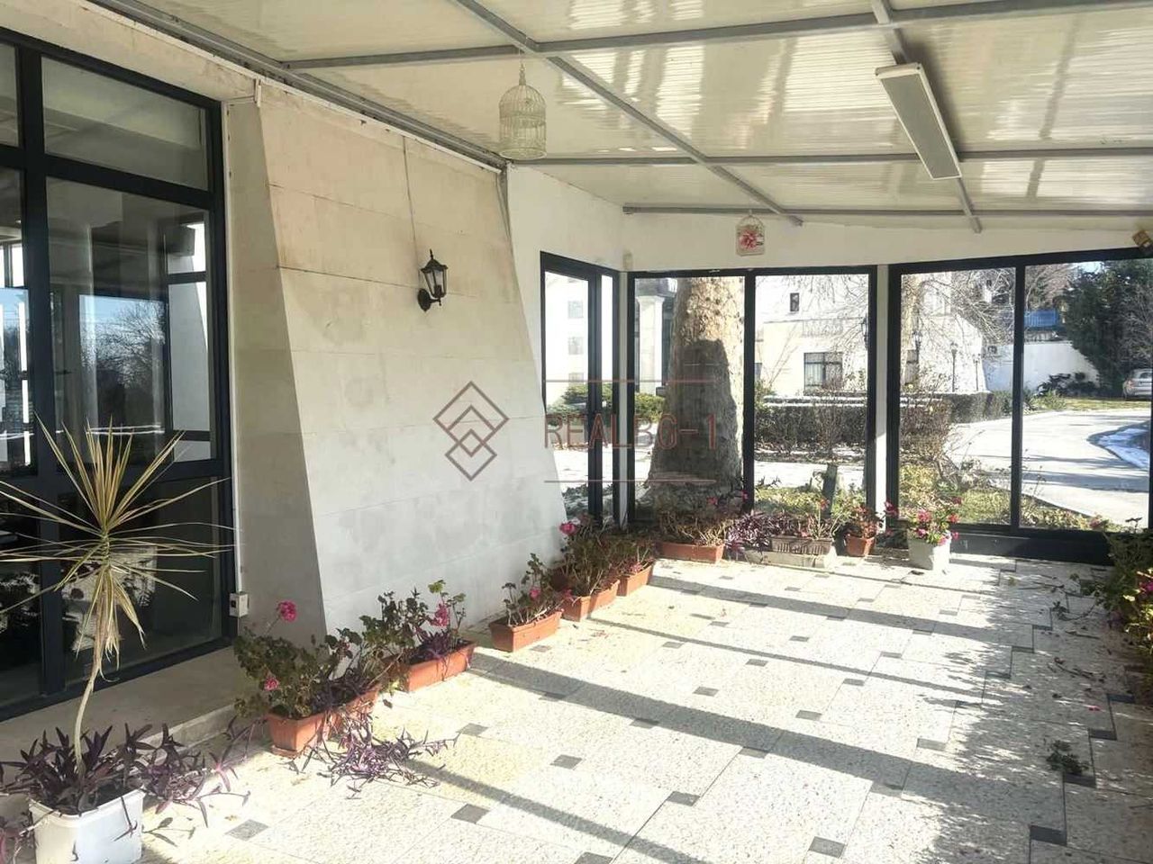 Продава се Заведение в Балчик - 275 кв.м за 1502 €/кв.м - Снимка #6