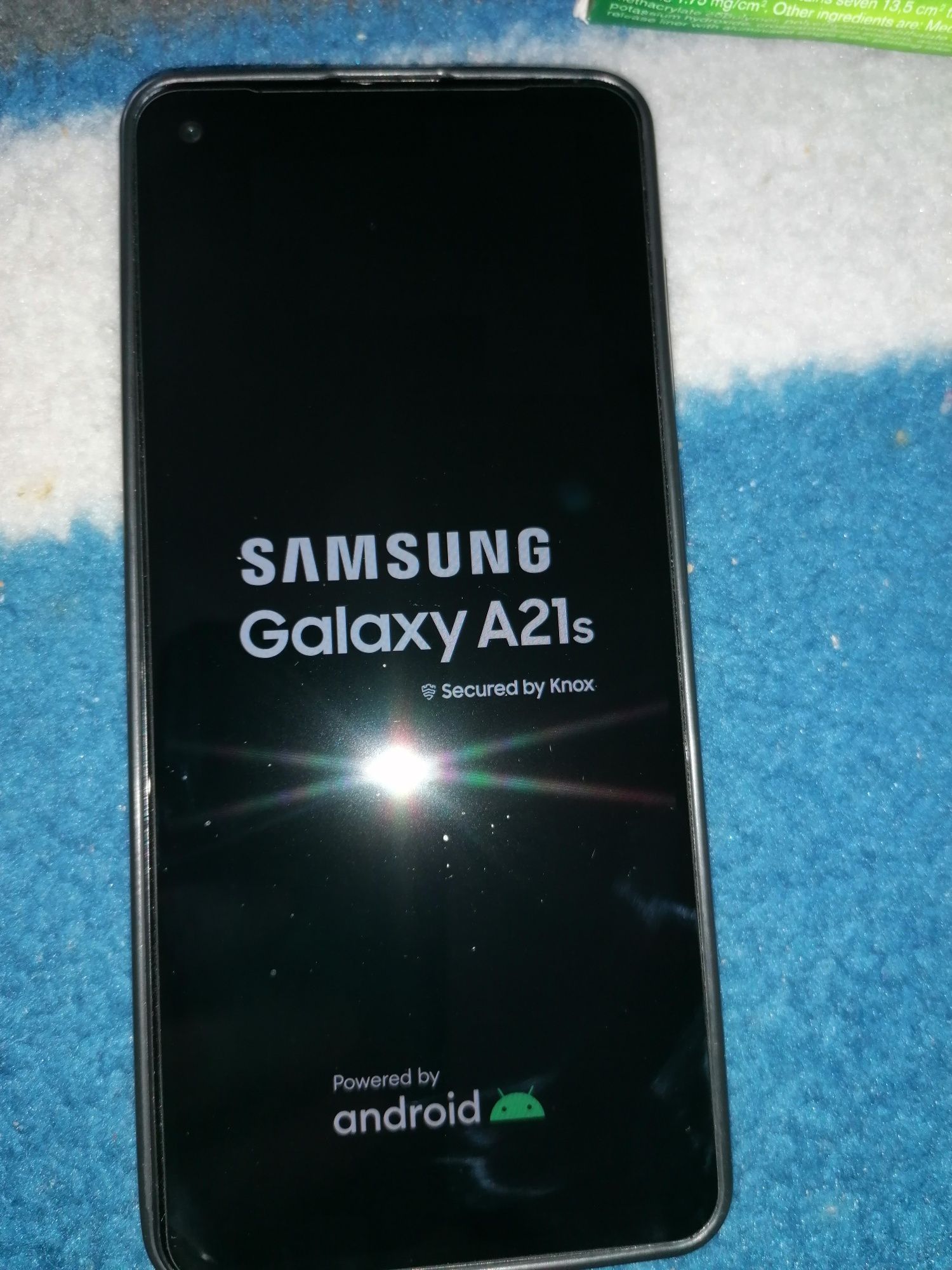 Vînd 2 tel Samsung 51 și Samsung 21C. 2 SAMSUNG E13 noi sigilate
