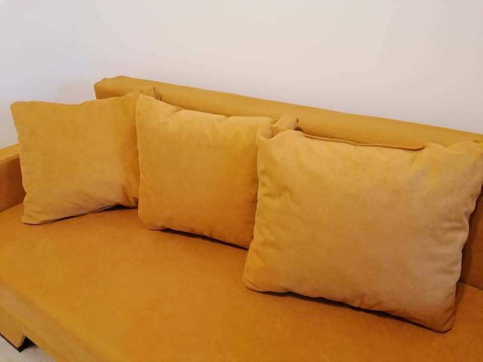 Perne noi decorative, canapea