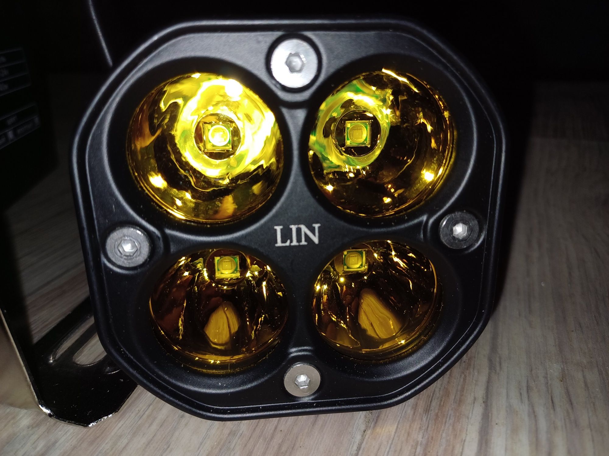 Продам, новые противотуманки LED