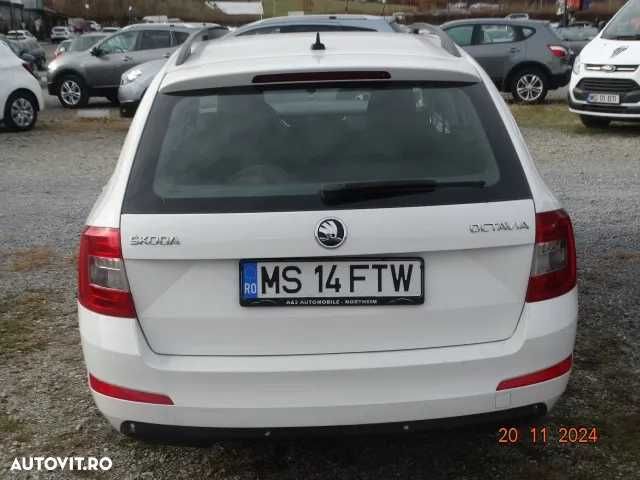 Skoda Octavia Combi Diesel 2.0 TDI Style