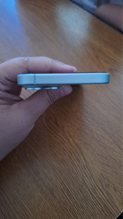 Iphone 15 128Gb.