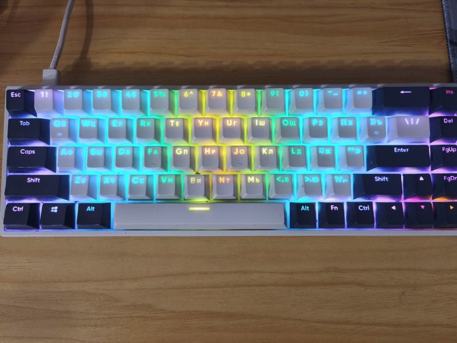 Срочно продам клавиатуру dark project kd68b
