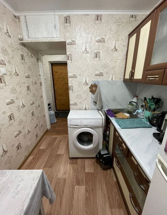 Продам 1 комн.кв гостиничного типа. Центр