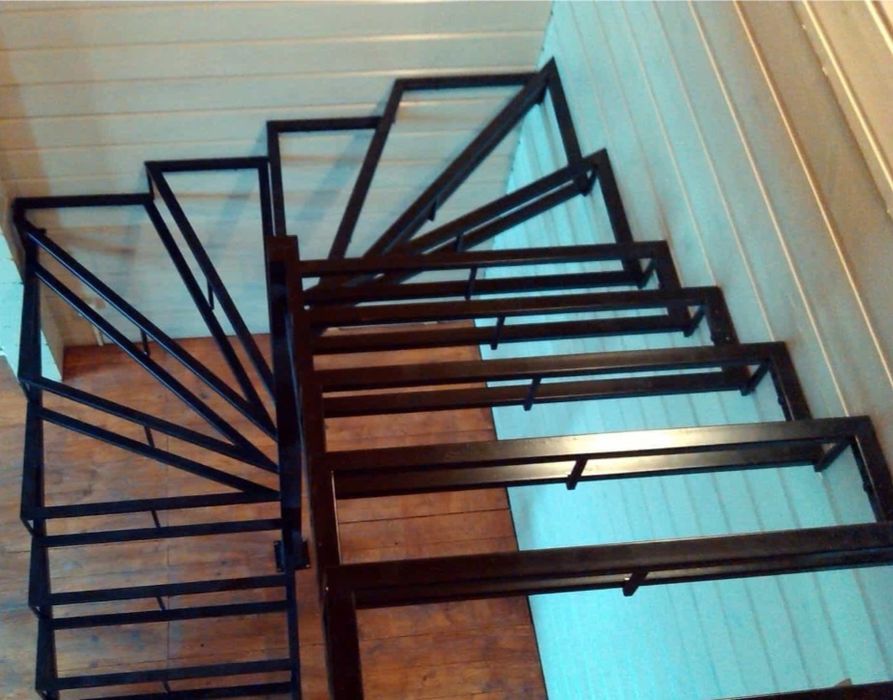 Ворота,лестницы,забор и навесы