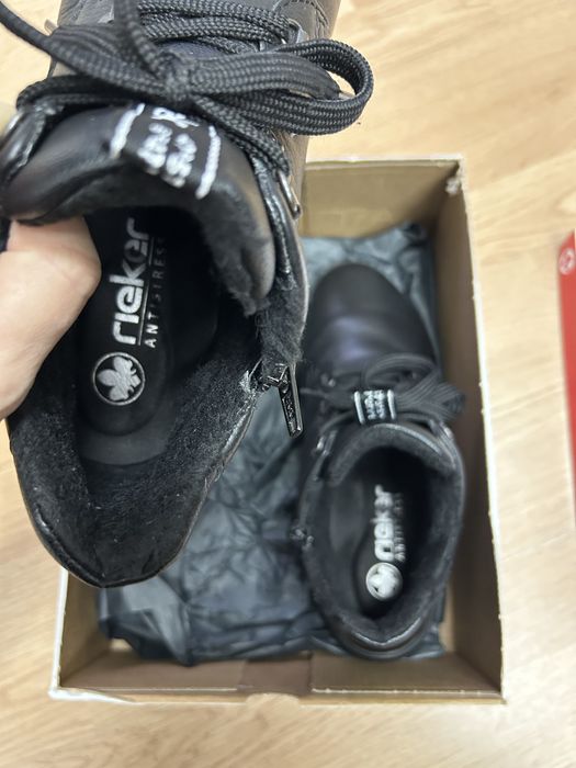 Ghete Rieker mărimea 38