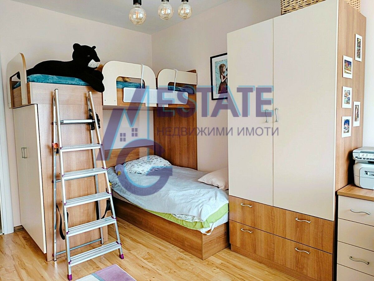 Продава се Тристаен апартамент в Бургас, Изгрев - 117 кв.м за 1701 €/кв.м - Снимка #11