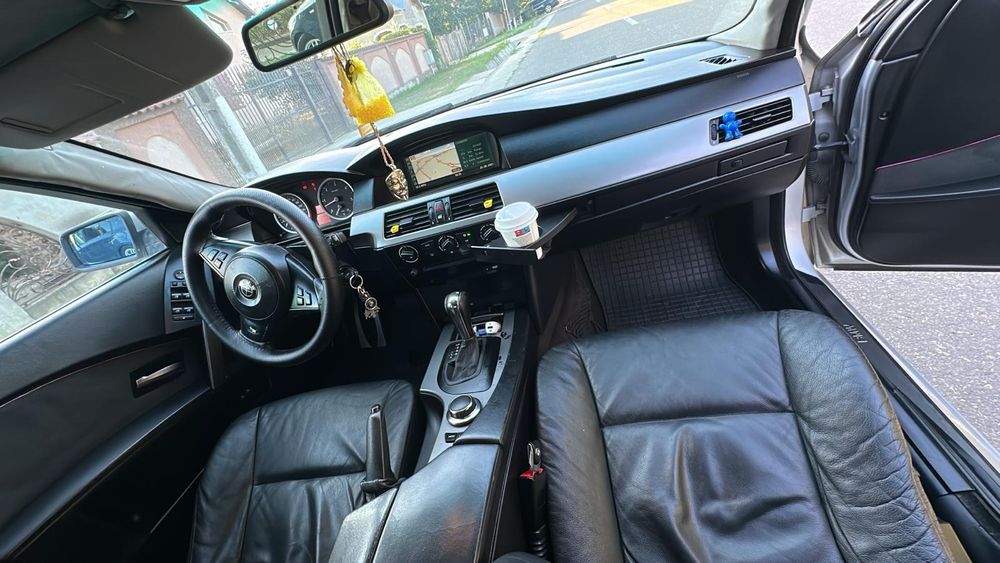 Vând bmw e60 525d