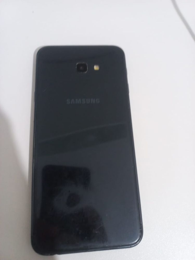 Samsung J4+ торг есть