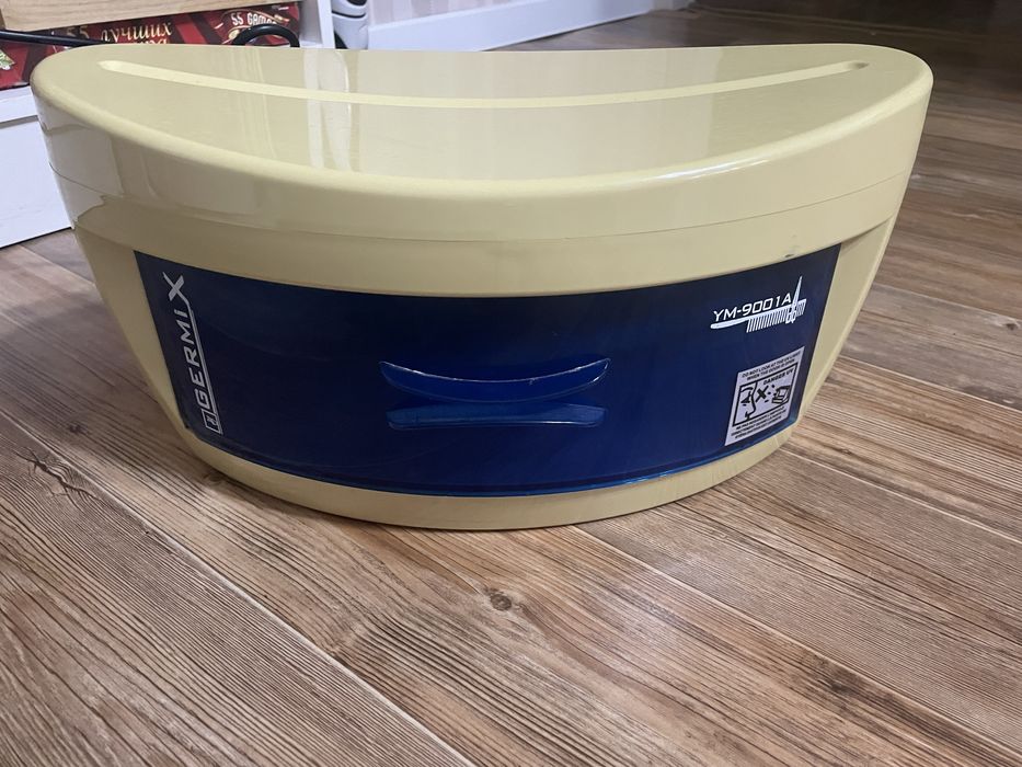 Стерилизатор "Germix"  YM-900 новый