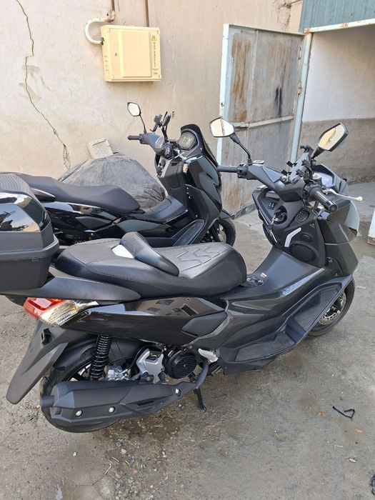 Skuter srochna sotiladi kelishiladi