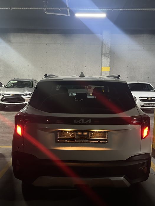 Kia seltos     2023 y.