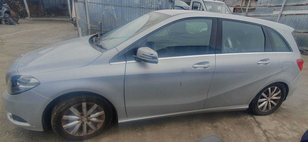 Dezmembrez Mercedes B Class B180 W246 1.5CDI 2014