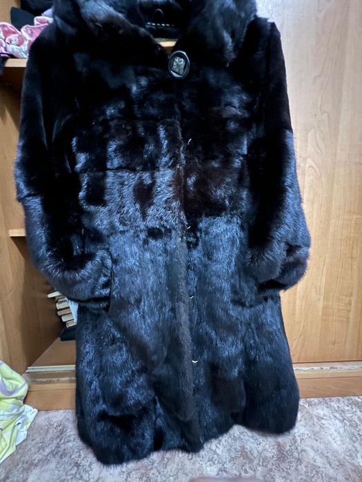 Продам норковую шубу б/у 44-46 размер