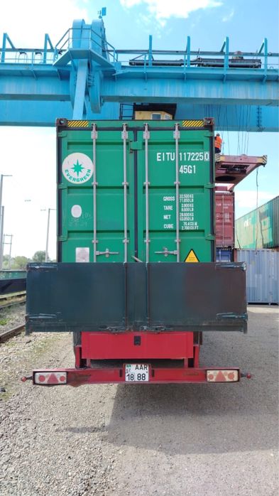 Контейнера 40 фут и 20 ( морские) оплата по факту доставки.