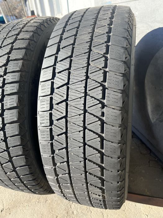 4 бр. зимни гуми 225/65/17 Bridgestone DOT 3021 5-6 mm