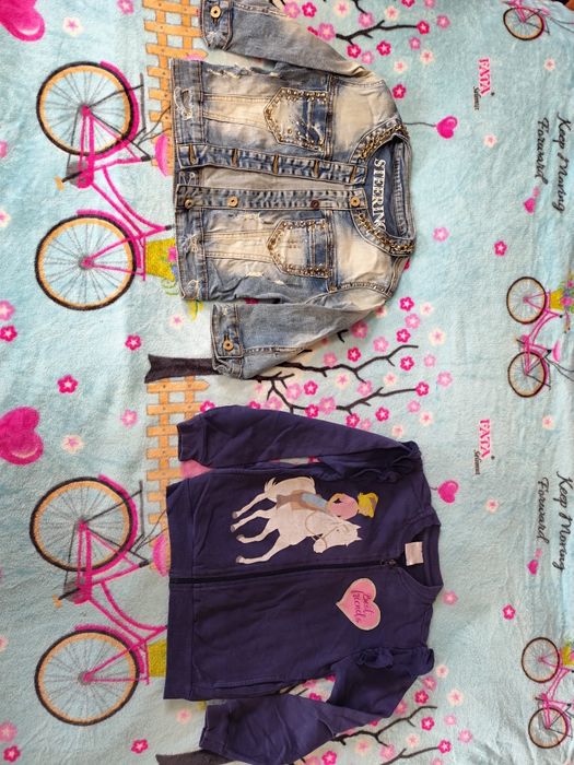 Продам пакет вещей на девочку 4-5 лет в хорошем состоянии.