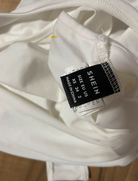 Body sexy alb marca Shein
