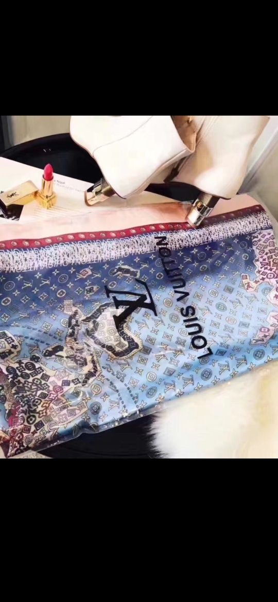 Eșarfă Louis Vuitton model 2025, 180×90cm