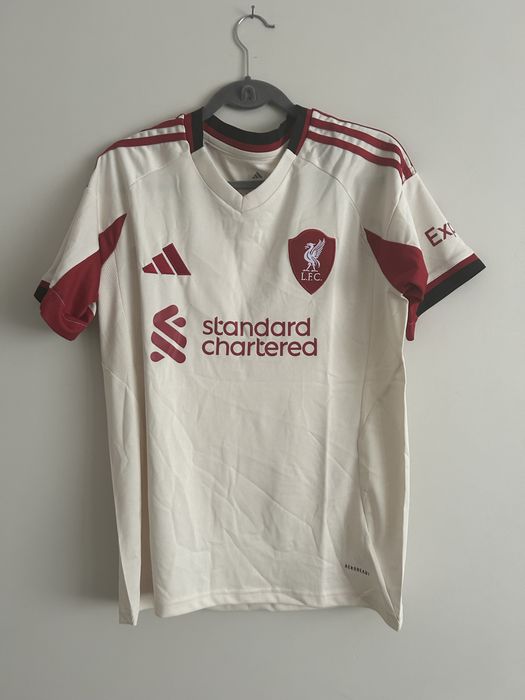 Liverpool,Barcelona home kit
